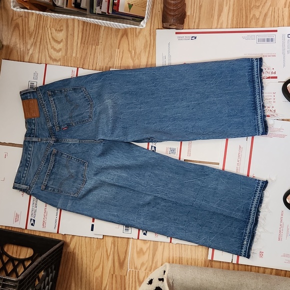 Levi's - Picture 2 of 12